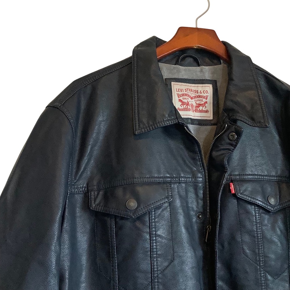 Levis Mens Faux Leather Trucker Jacket Black Full Zip XXL Extra Large Regular